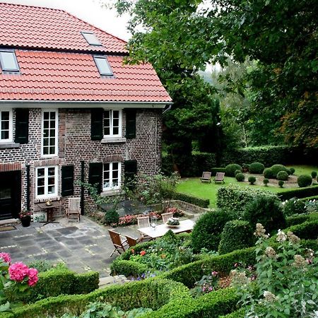 Landhaus In Idyllischer, Ruhiger Lage Und Flughafennaehe Ratingen Esterno foto